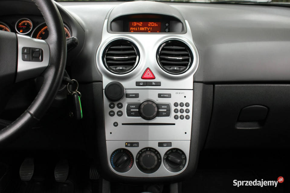 Opel Corsa COLOR EDITIONACTIVEMaly przebiegSuper aluminiowe felgi Motoryzacja Gliwice