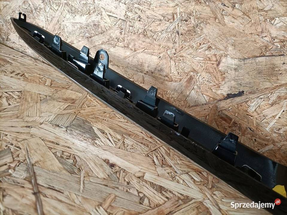 MERCEDES AKLASA W177 RAMKA ATRAPA GRILL LISTWA Pleszew