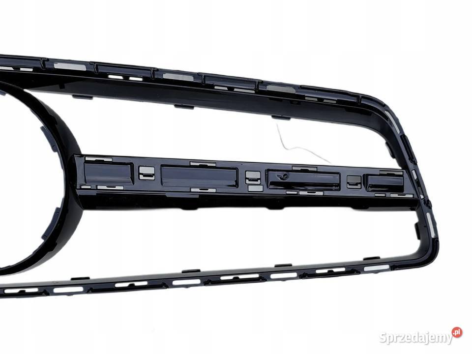 MERCEDES AMG 63 CLS C218 W218 GRILL ATRAPA osobowe sprzedam