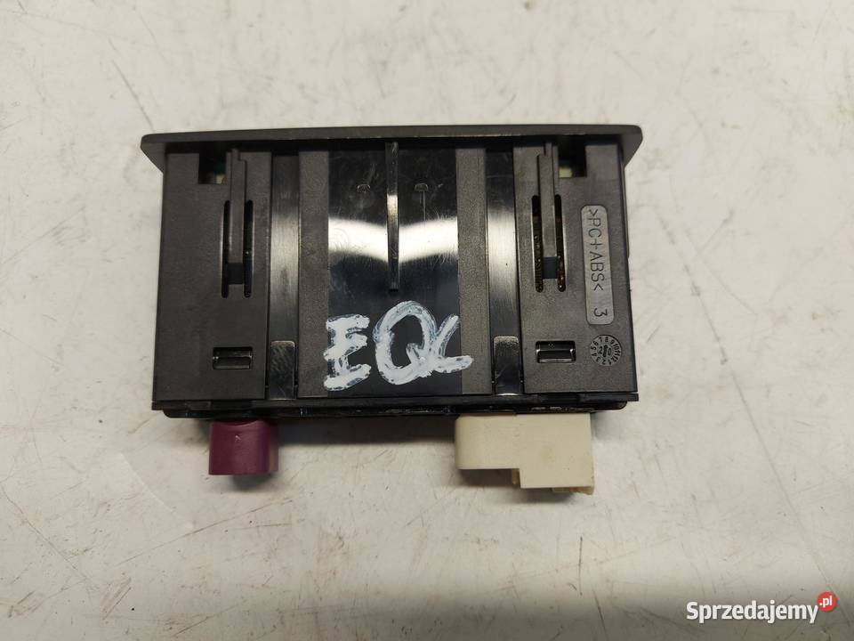 Mercedes EQC 400 W293 GNIAZDO PORT USB Rozdzielacze gniazda zapalniczki