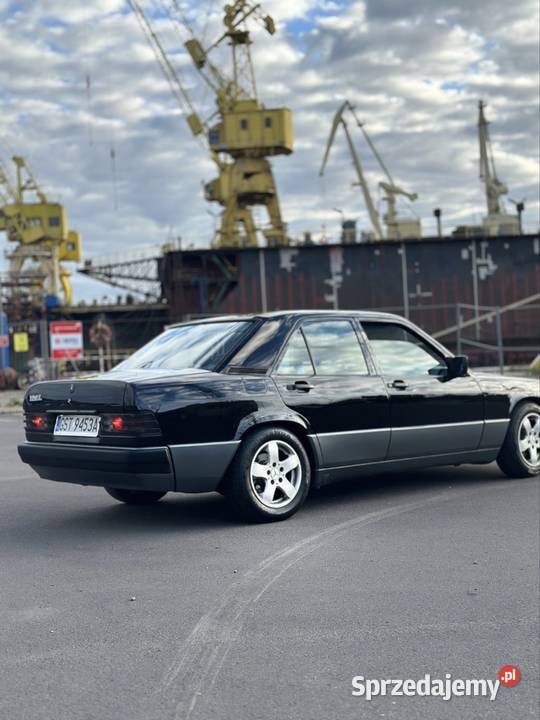 Mercedes w201 190 18 benzyna zachodniopomorskie Police
