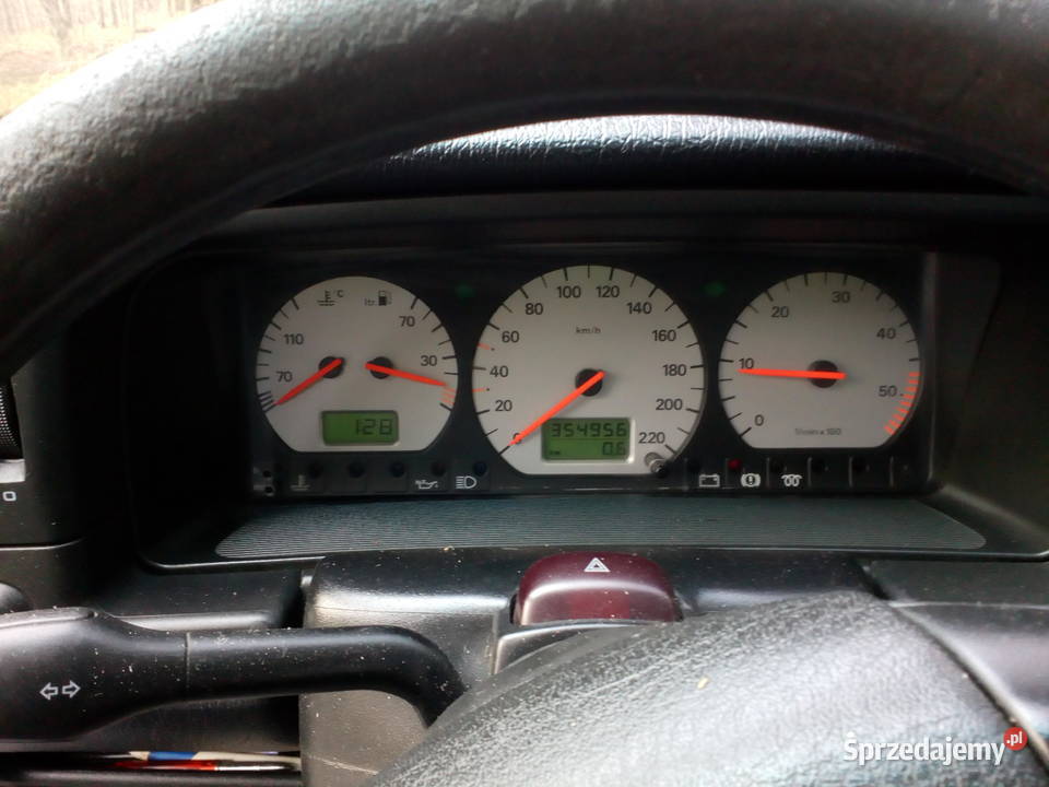 Sprzedam Passata B4 kombi 1996 Albinów Duży