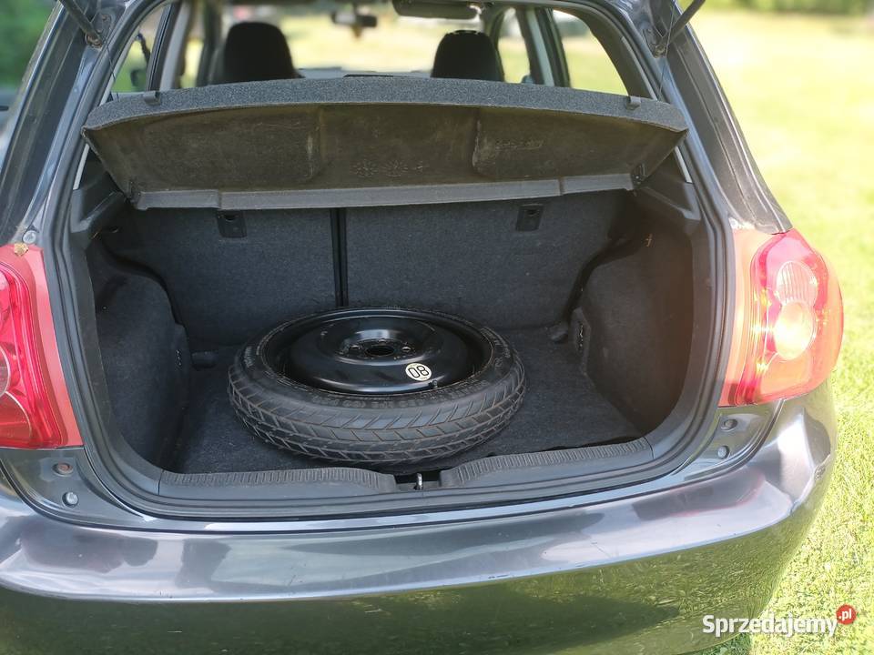 Toyota auris z gazem Głuchołazy
