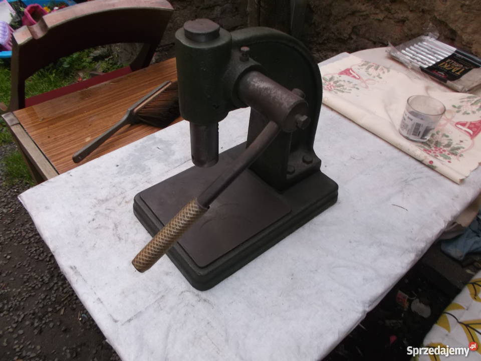 ZABYTKOWA PRASA PRASKA DO WYCISKANIA sygnowana dolnośląskie Świerzawa