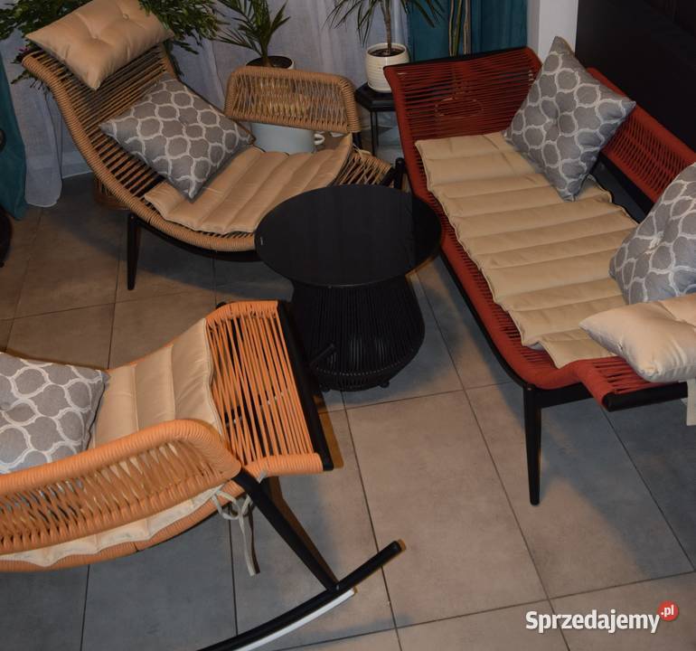 sofa ogrodowa wyplatana recznie sznurkiem Bosutów