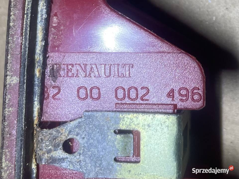 8200002496 trzecie światło stop renault laguna uniwersalne Światła stop Szczecin sprzedam
