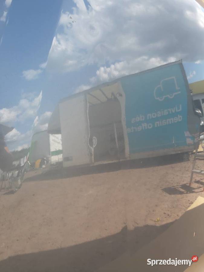 BMW E60 E61 MASKA POKRYWA SILNIKA Trzciel sprzedam