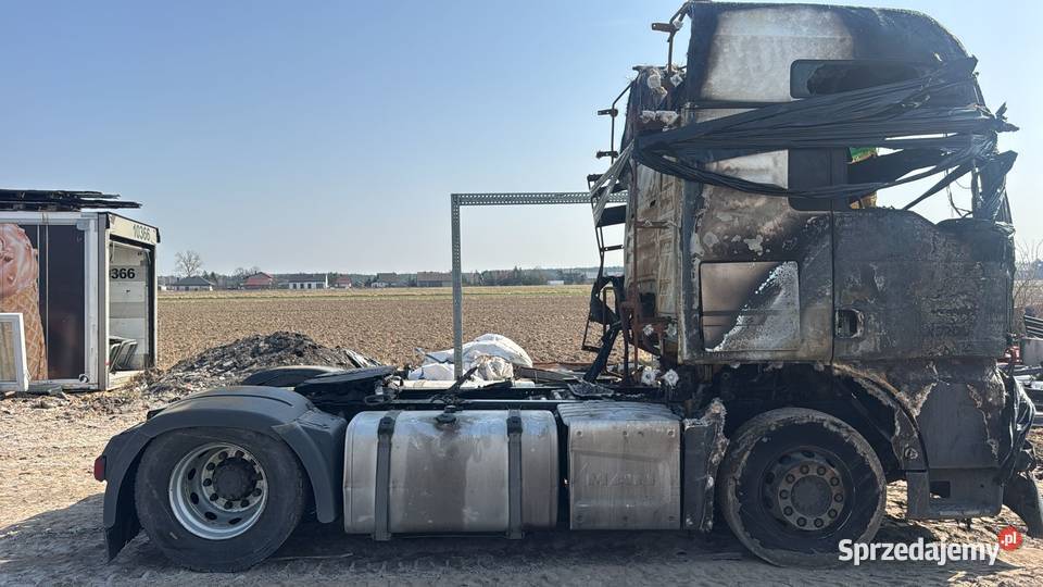 MAN TGX 18500 2018 SALON POLSKA światła przeciwmgłowe Tomaszów Mazowiecki