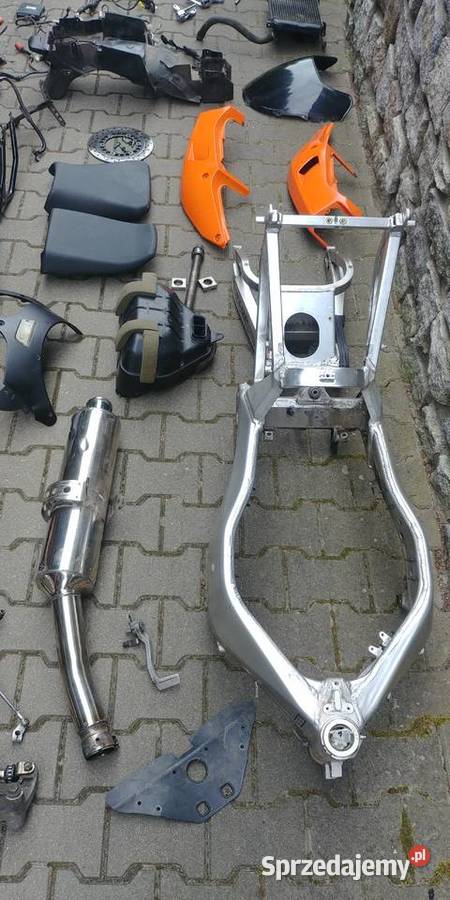 Yamaha YZF750 r rama plastiki części tłumik Szczecin