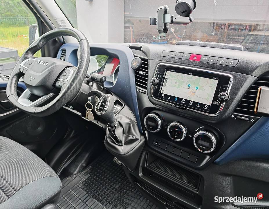 Iveco Daily 30D 180 AUTOMAT Laweta Salon Polska tempomat Jędrzejów