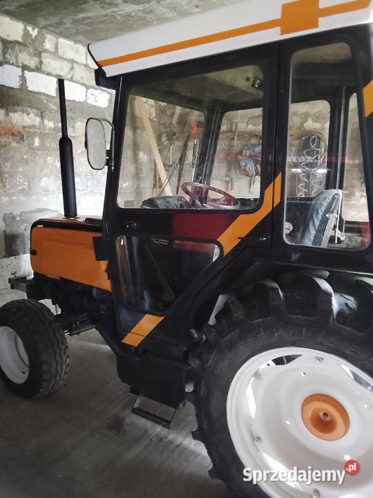 Renault 8012 sadowniczy 130 świętokrzyskie Opatów sprzedam