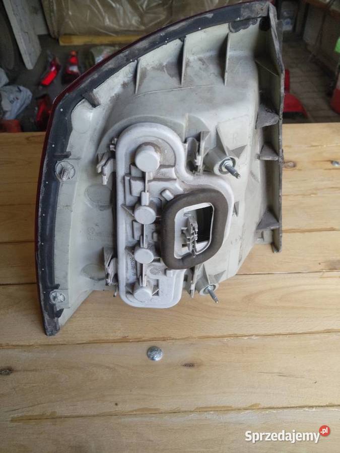 Opel Astra g sedan lampa prawa tylna osobowe dolnośląskie Kłodzko