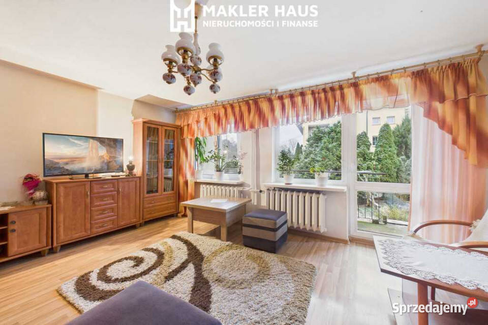 Pół bliźniaka z dodatkowymi działkami w Boćwince blacha