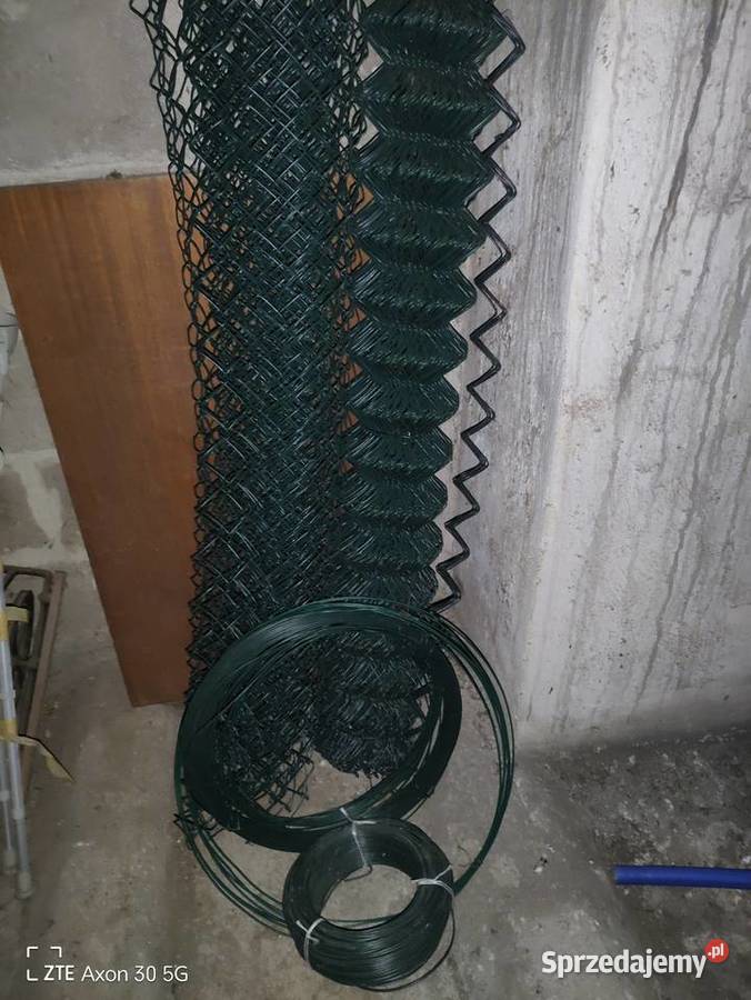 Siatka słupki ogrodzeniowe