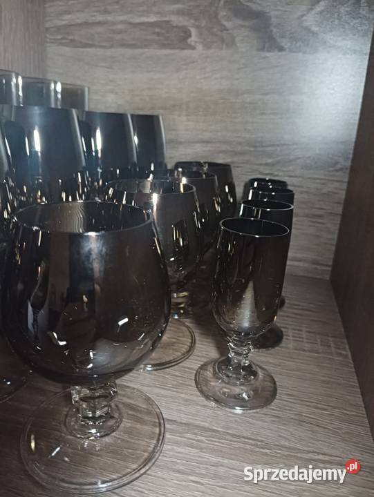 Kieliszki dymione i literatki z PRL sprzedam