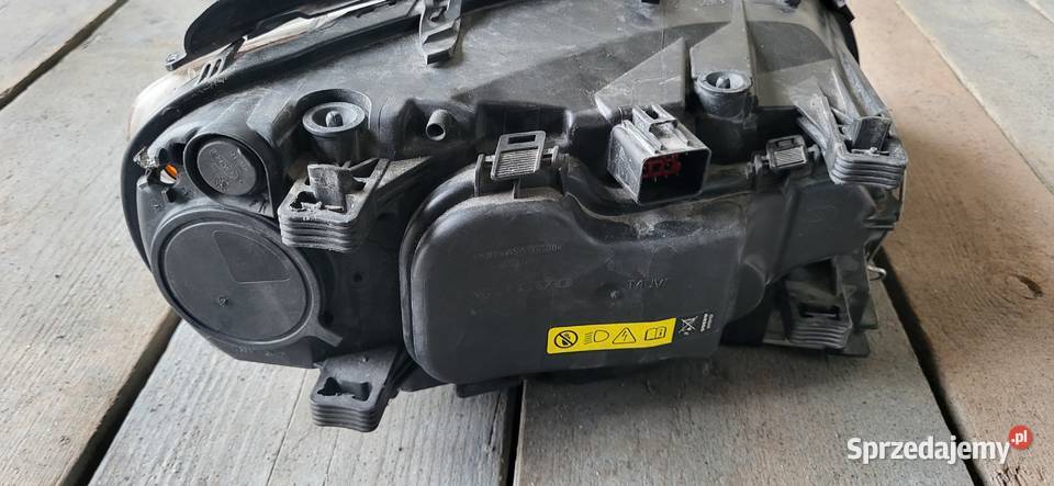 Lampy volvo v70 xenon osobowe