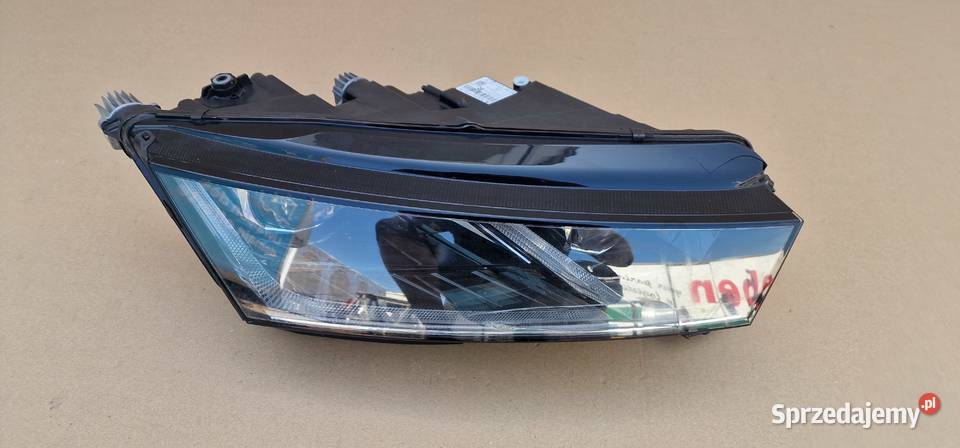 SKODA OCTAVIA 4 IV REFLEKTOR FULL LED 5E4941016 Bieleń