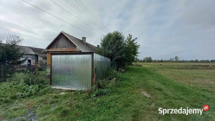 Sprzedam działkę z budynkami gospodarczymi Brzezówka sprzedam
