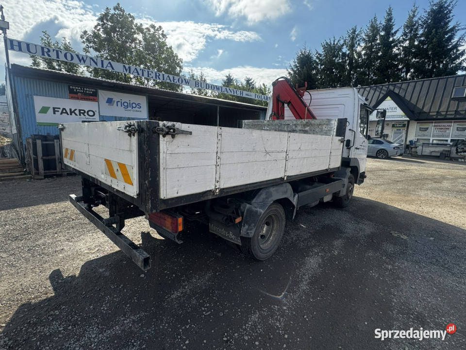 Mercedes Atego MercedesBenz 815 Atego z dźwigiem Rok produkcji 2000 Samochody ciężarowe małopolskie Gdów