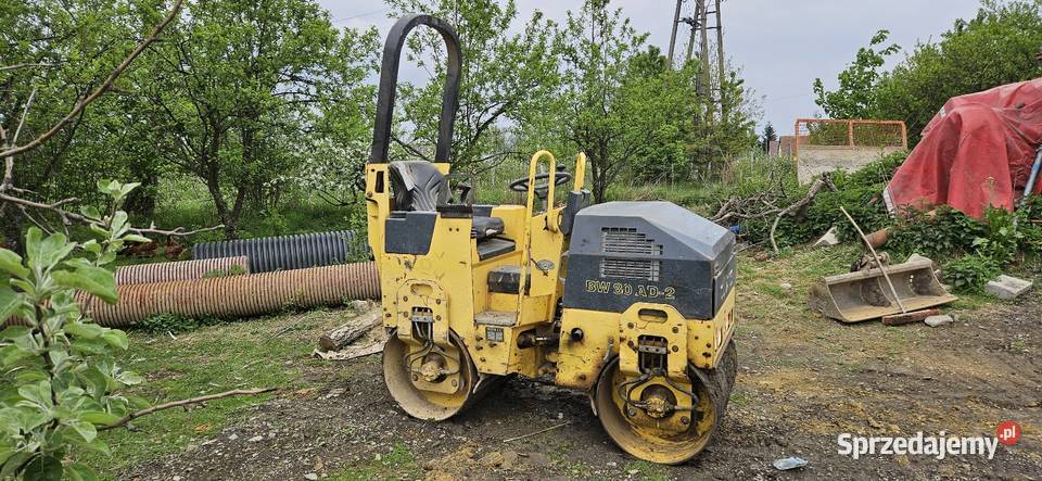 Walec drogowy bomag bw80 15tony umowa Łącko sprzedam