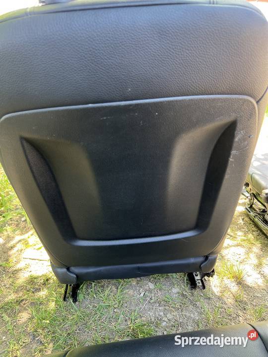 FOTELE KANAPA GRZANE SKÓRA BMW F30 UK osobowe Łódź sprzedam
