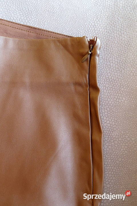 Piękne nowe legginsy z eko skóry r 38 M Spodnie Komorniki