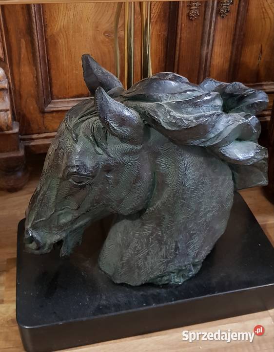 Lampa figuralna rzeźba z koniem sygnowana Orneta