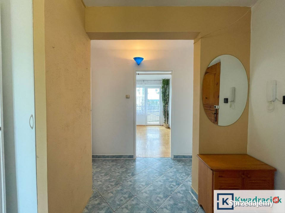 sprzedaży mieszkania 6235m2 3 pok Sanok blok