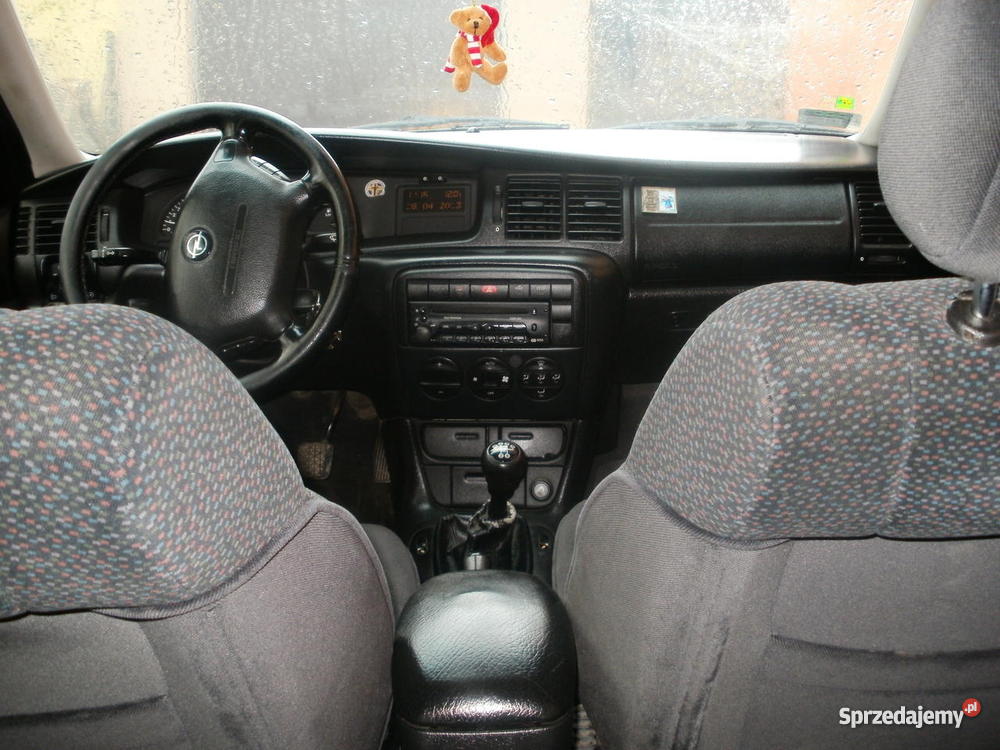 OPEL VECTRA B KOMBI 1999 R LIFT BENZYNALPG centralny zamek Małęczyn