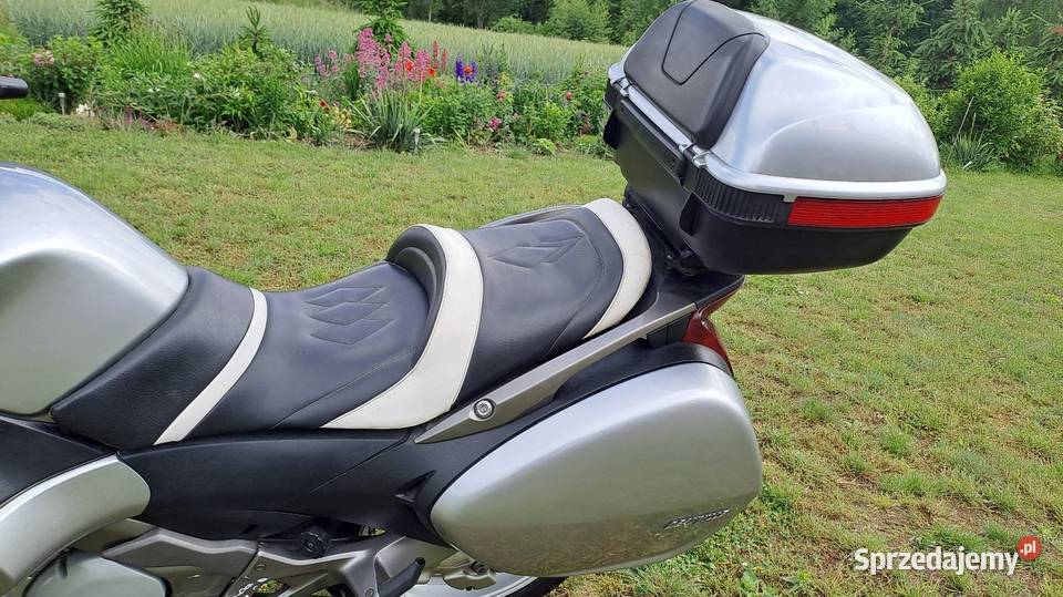 Honda ntv700 dobrze utrzymana Tykocin