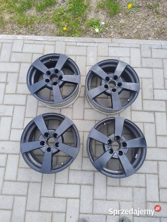 Felgi aluminiowe 15 czarne Volvo 940 Świdnik sprzedam