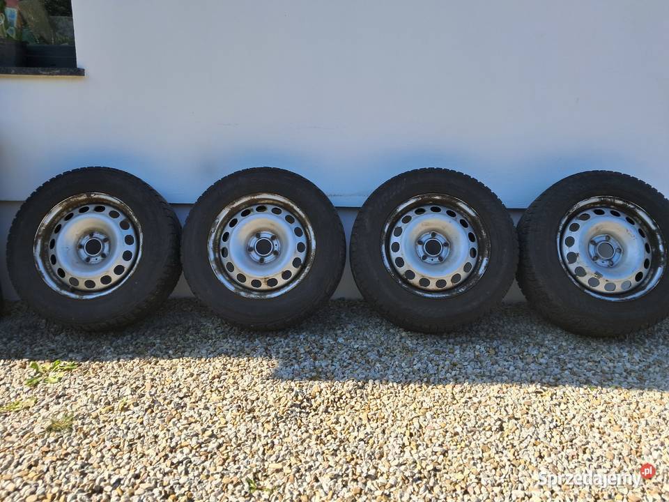 Opony zimowe NOKIAN Hakkapeliitta CR4 21565r16c małopolskie Lubień