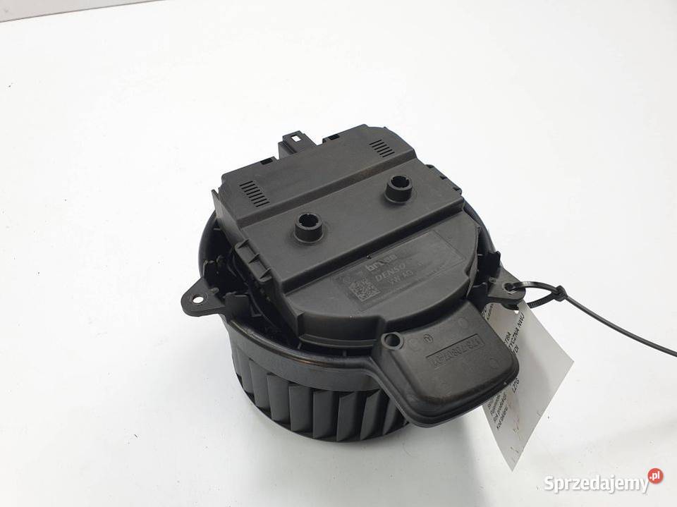 WENTYLATOR KABINOWY AUDI A8 L D4 4H2820021B