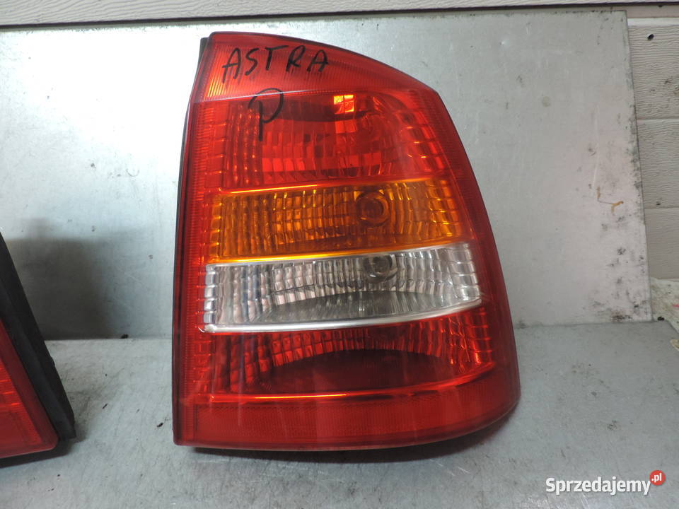 LAMPA TYŁ PRAWA OPEL ASTRA II G 2 SEDAN Nowy Sącz