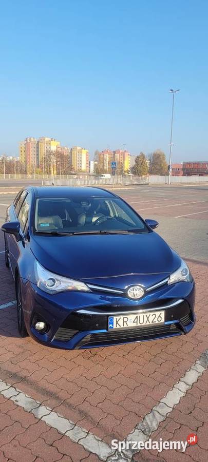 Toyota Avensis Combi Diesel Premium Polski Salon