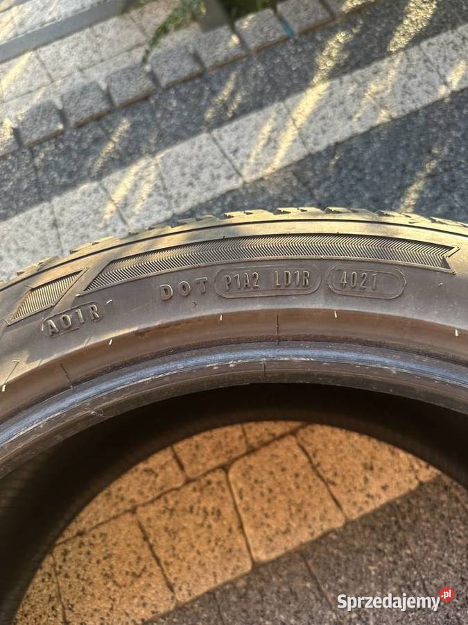 Opony Zimowe Goodyear WinterCommand Ultra 24545 Samochodowe Brzeg Dolny sprzedam