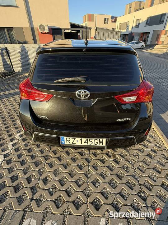 Toyota Auris 16 benzyna gaz salon Polska sprzedam