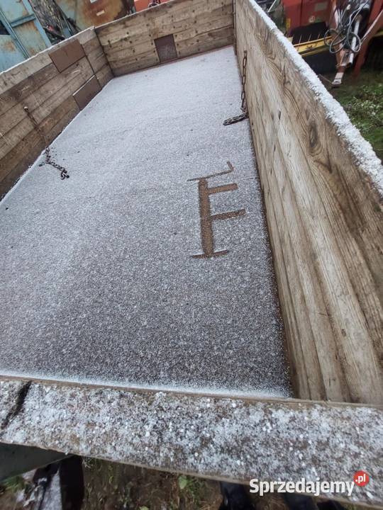 Przyczepa jednoosiowa wywrotka transprot