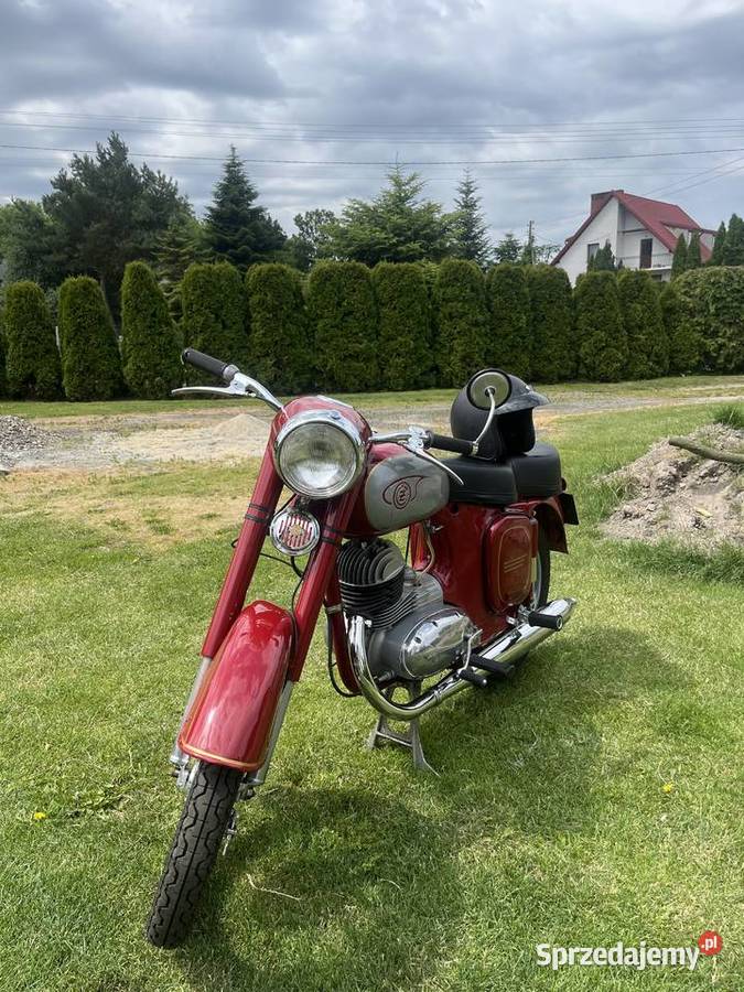 Ponadczasowa prostu piękna zadbana z Rok produkcji 1962 Zamość