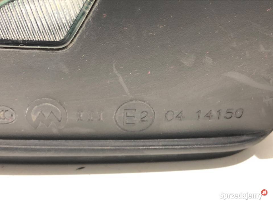 LUSTERKO PRAWY VW PASSAT B8 Kombi ZEWNĘTRZNE