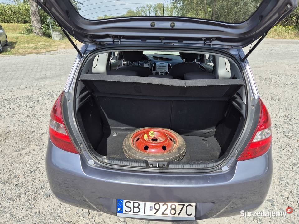 Hyundai I20 12 benz 78 Sprawna KLIMA Nie zgnity 2/3 sprzedam