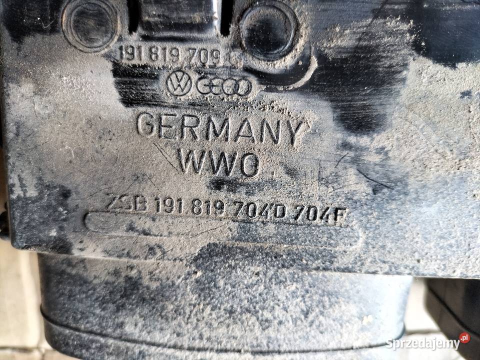 VW GOLF II 2 JETTA 2 191819709 D 704 F KRATKA Kamień-Kolonia sprzedam