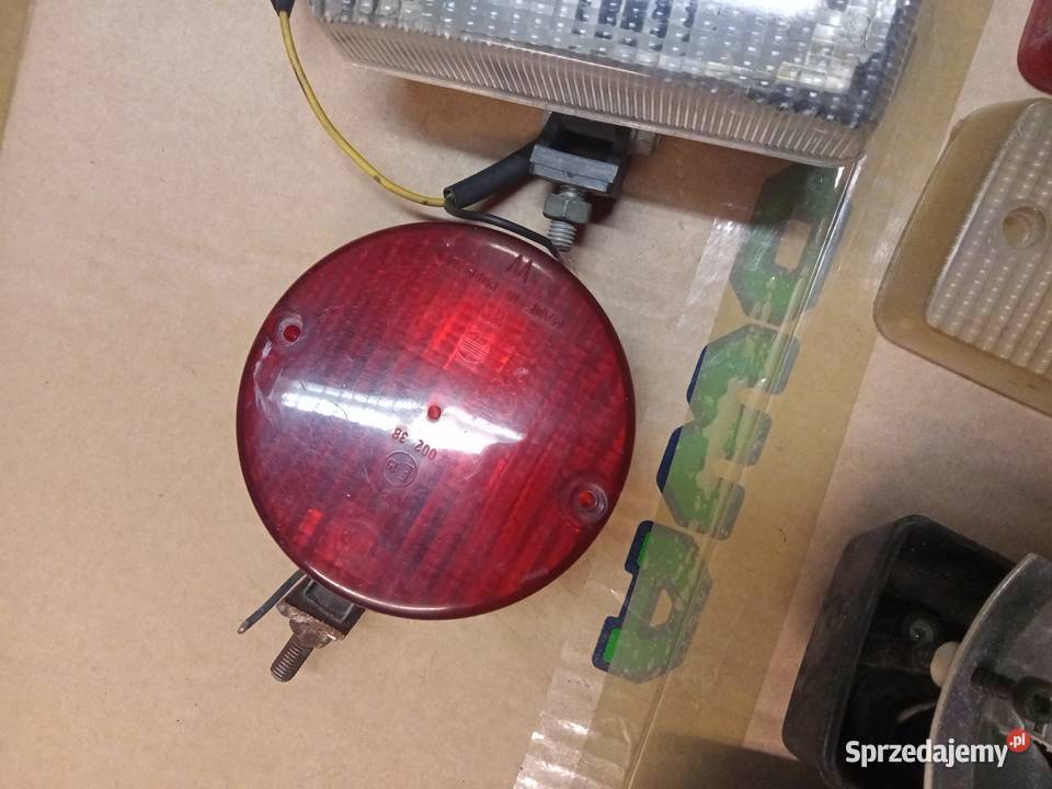 Fiat 126p Fiat 125p lampa cofania przeciwmgielna Stalowa Wola