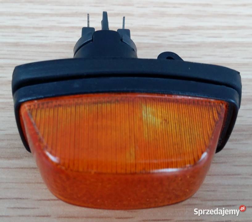 Lampa Boczna Kierunkowskazu Fiat 126p MALUCH Gliwice Sprzedajemy Pl