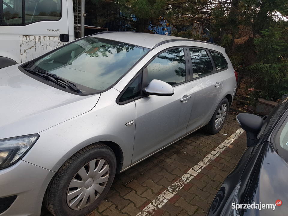 Syndyk sprzeda Opel Astra 14 T Benzyna Automat automatyczna Warszawa sprzedam