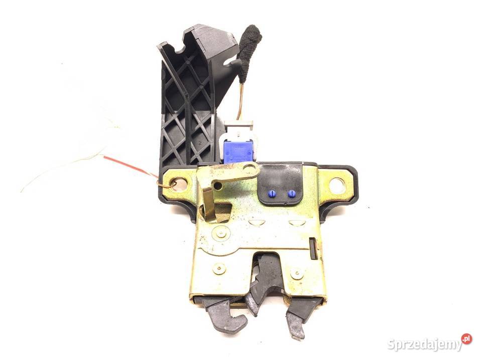 ZAMEK KLAPY TYŁ AUDI A4 B6 SedanLimuzyna