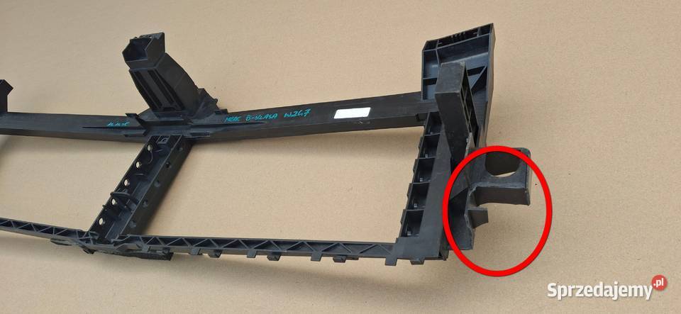 MERCEDES BKLASA W247 RAMKA MOCOWANIE ŻALUZJI