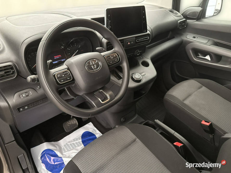 Toyota Proace City Verso 12 D4T 8AT130 Business Warszawa