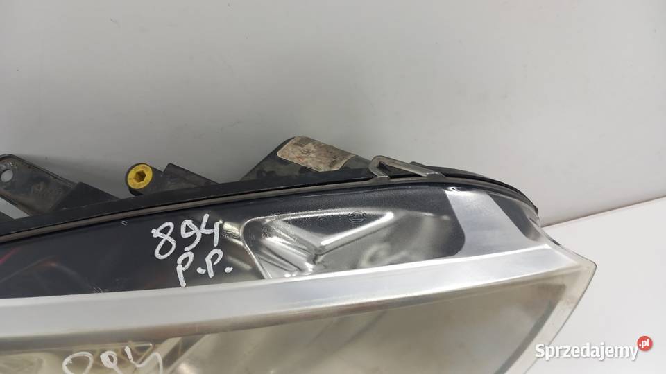 FORD S I LAMPA PRZÓD PRAWA Zbierkowo