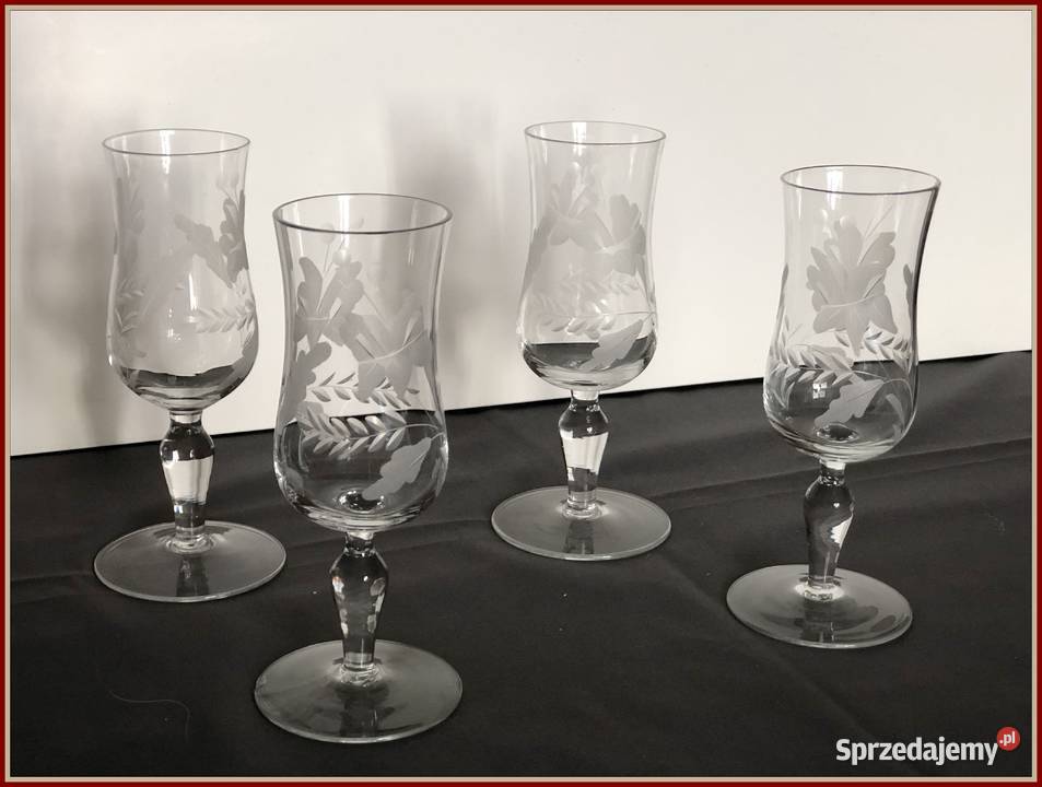Sprzedam kieliszki szklane PRL 4 sztuki Staroźreby